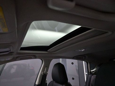 Used 2019 Subaru Crosstrek 2.0i Limited w/ Moonroof Package w/Navigation AWD/4WD image 30