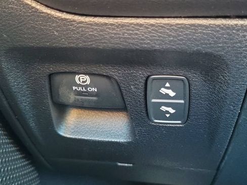New 2026 RAM 1500 Big Horn AWD/4WD image 9