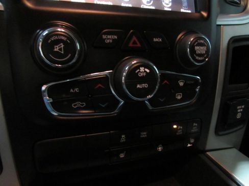 Used 2016 RAM 1500 Big Horn AWD/4WD image 31