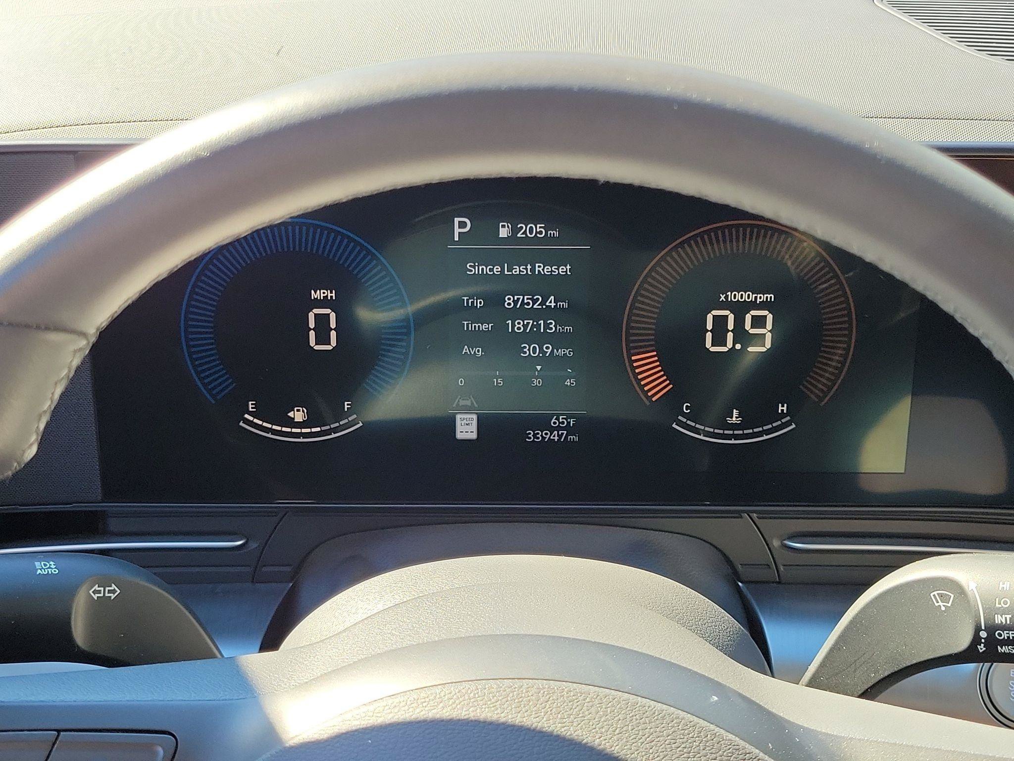 Used 2025 Hyundai Kona SEL AWD/4WD image 15