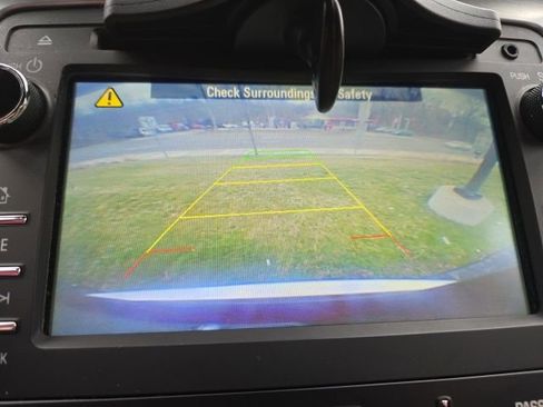 Used 2017 GMC Acadia Limited SLT image 9