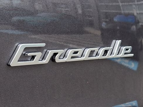 Used 2025 Maserati Grecale Modena AWD/4WD image 21