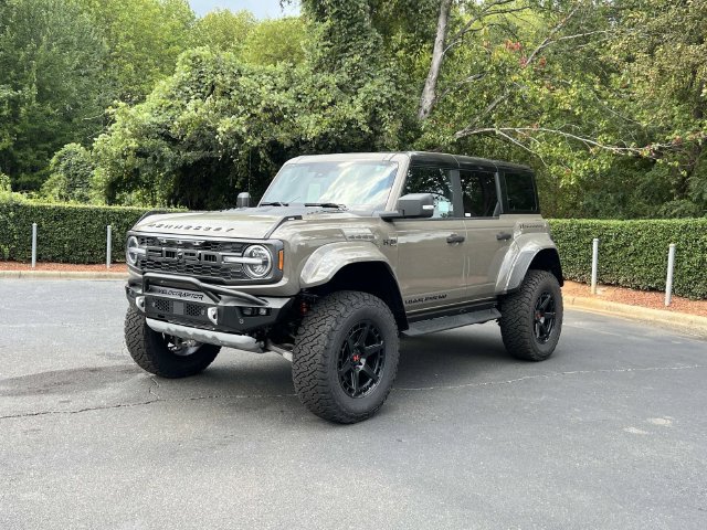 New 2026 Ford Bronco Raptor w/ Interior Carbon Fiber Pack AWD/4WD image 3