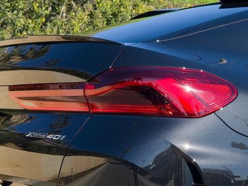 New 2026 BMW X6 xDrive40i w/ Executive Package image 7