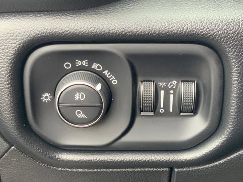 Used 2022 RAM 1500 Laramie image 17