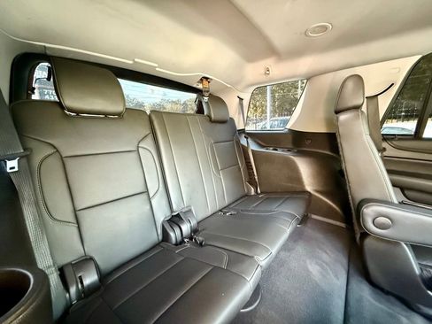 Used 2019 GMC Yukon SLT image 30