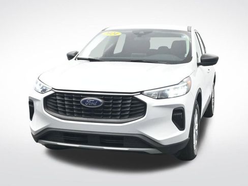 Used 2024 Ford Escape Active w/ Cold Weather Package FWD image 2