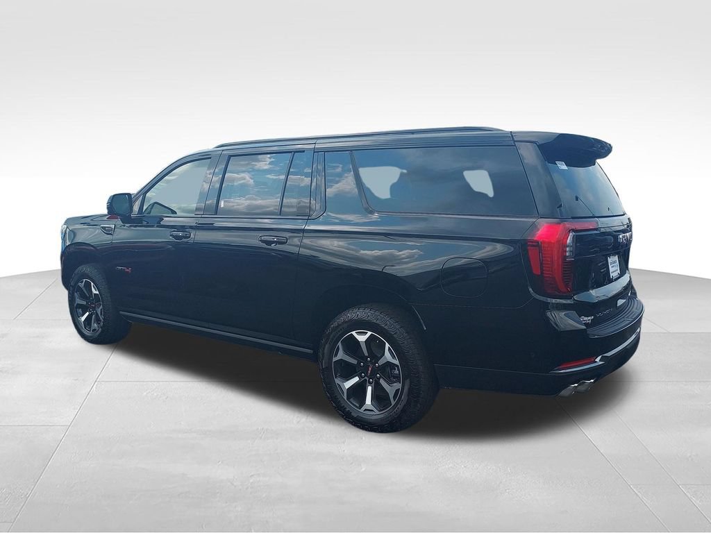 New 2026 GMC Yukon XL AT4 w/ AT4 Premium Package AWD/4WD image 3