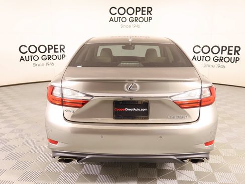 Used 2017 Lexus ES 350 w/ Luxury Package FWD image 23
