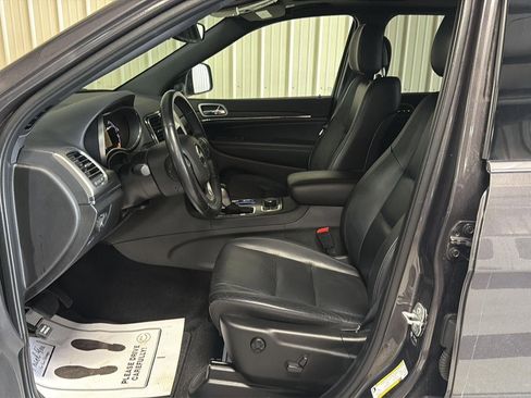 Used 2021 Jeep Grand Cherokee Limited w/ Trailer Tow Group IV image 14