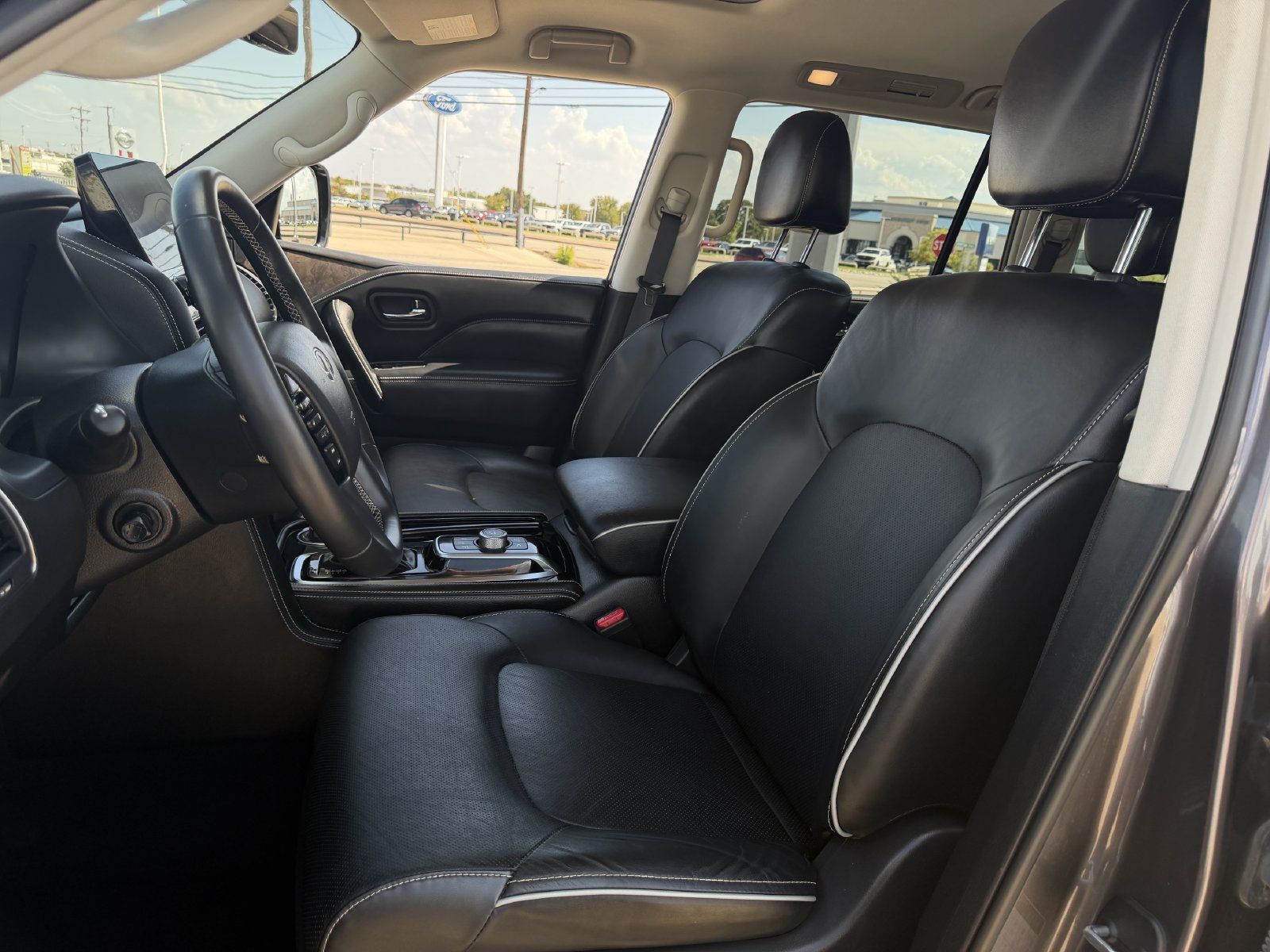 Used 2023 INFINITI QX80 Premium Select w/ Cargo Package AWD/4WD image 27