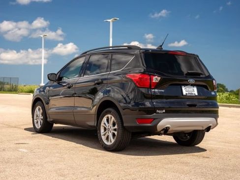Used 2019 Ford Escape SEL AWD/4WD image 5