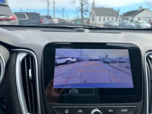 Used 2023 Chevrolet Malibu LT image 32