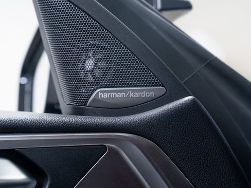 Used 2026 BMW M4 xDrive Competition w/ Executive Package image 17