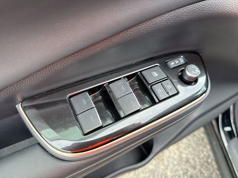 Used 2024 Toyota Crown XLE image 15