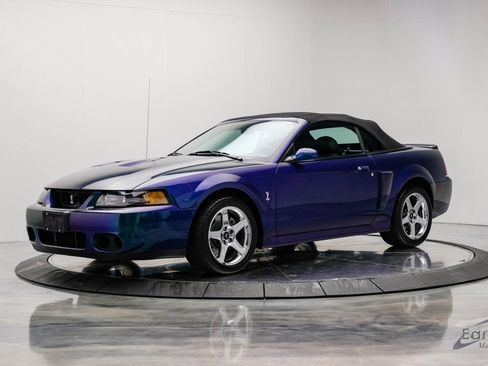 Used 2004 Ford Mustang Cobra image 3