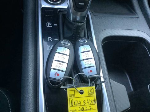 Used 2022 Nissan Sentra SV FWD image 19