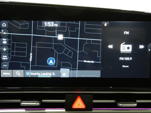 Used 2024 Hyundai Elantra Limited FWD image 18