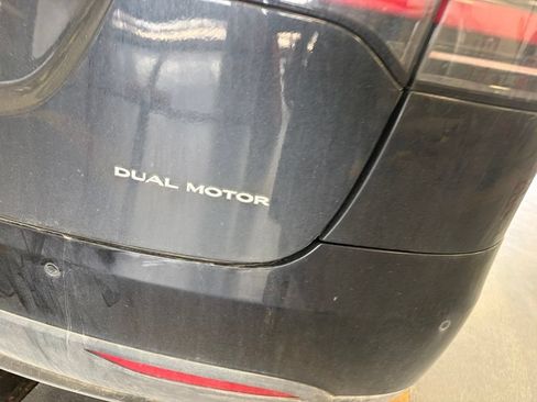 Used 2020 Tesla Model X Long Range AWD/4WD image 9