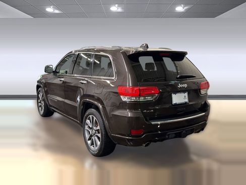 Used 2017 Jeep Grand Cherokee Overland AWD/4WD image 3