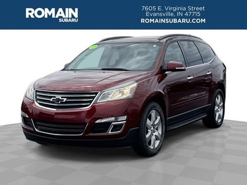 Used 2017 Chevrolet Traverse LT FWD image 1