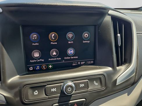 Used 2024 GMC Terrain SLE FWD image 25