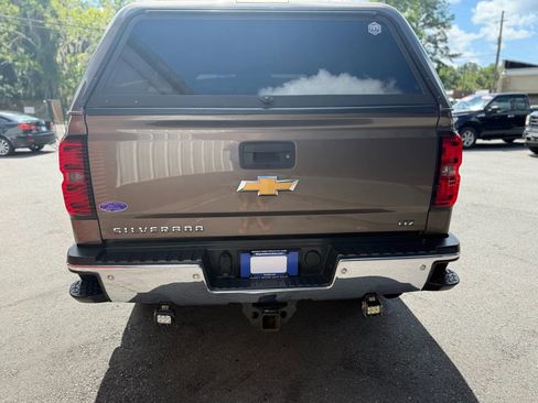 Used 2015 Chevrolet Silverado 2500 LTZ w/ LTZ Plus Package image 10
