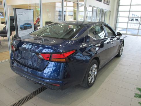 Used 2024 Nissan Altima 2.5 S image 7