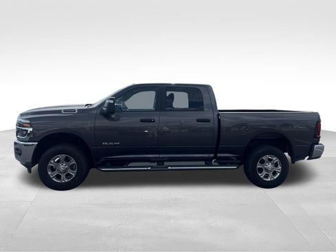 Used 2025 RAM 2500 Big Horn AWD/4WD image 3