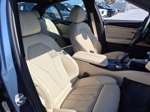 Used 2023 BMW 530i w/ Convenience Package RWD image 22