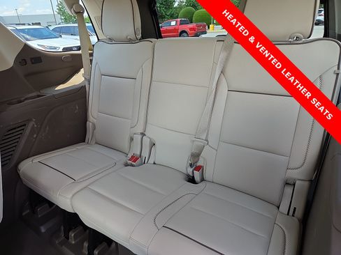 Used 2024 GMC Yukon Denali AWD/4WD image 10