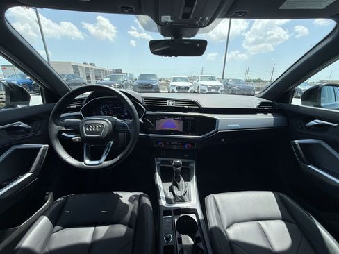 Certified 2025 Audi Q3 2.0T Premium w/ Convenience Package AWD/4WD image 16