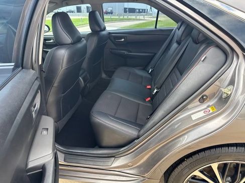 Used 2016 Toyota Camry SE FWD image 23