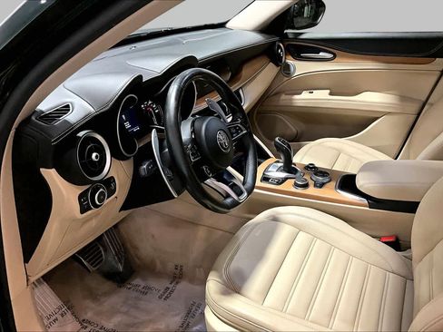 Used 2020 Alfa Romeo Stelvio Ti Lusso AWD/4WD image 18