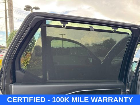 Certified 2025 Honda Pilot Black Edition image 32