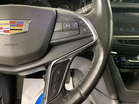 Used 2019 Cadillac XT5 Premium Luxury FWD image 19