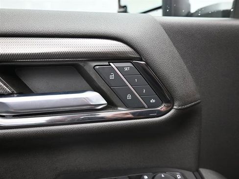 Used 2024 GMC Sierra 2500 AT4 w/ AT4 Premium Plus Package image 7