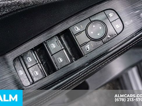 Used 2023 Nissan Rogue SV image 47