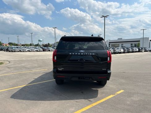 Certified 2025 Ford Expedition Max Active AWD/4WD image 8