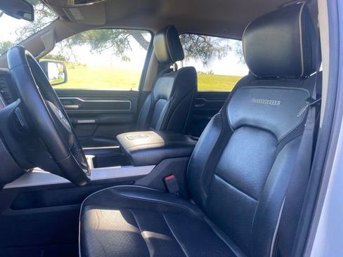 Used 2020 RAM 1500 Laramie AWD/4WD image 16