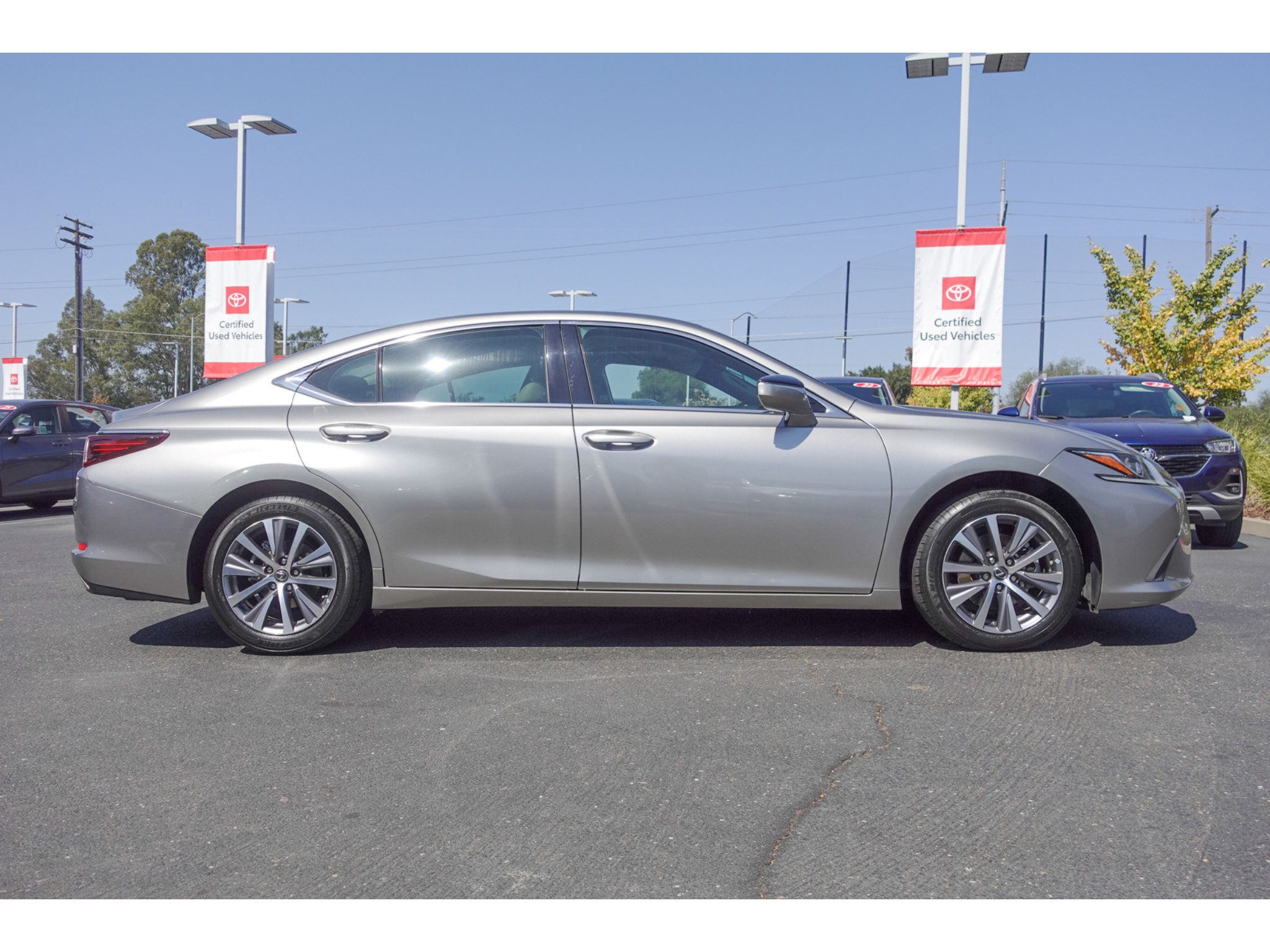 Used 2020 Lexus ES 350 FWD image 2