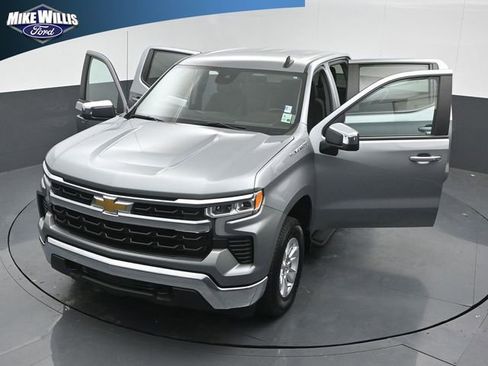 Used 2025 Chevrolet Silverado 1500 LT AWD/4WD image 26