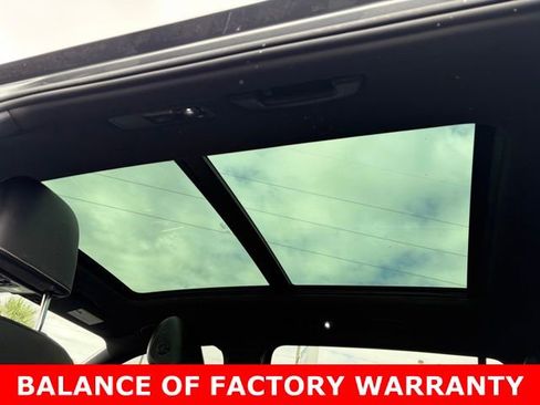 Used 2022 Volkswagen Tiguan SE R-Line FWD image 18