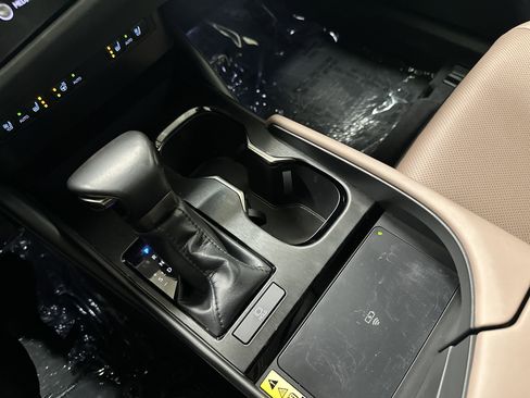 Certified 2023 Lexus ES 350 w/ Premium Package image 29