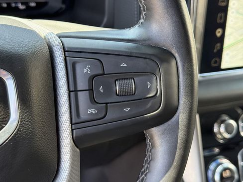 Used 2024 GMC Yukon Denali AWD/4WD image 36