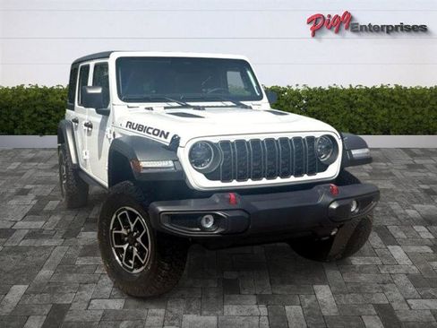 Used 2026 Jeep Wrangler Unlimited Rubicon AWD/4WD image 7