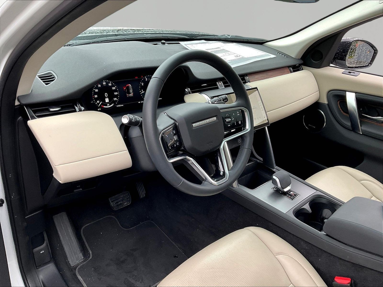 Used 2025 Land Rover Discovery Sport S AWD/4WD image 18