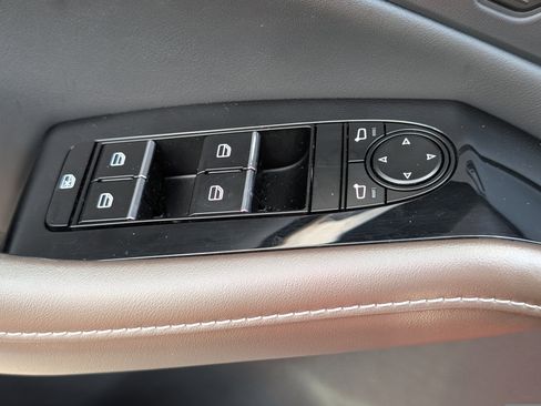 Used 2023 MAZDA CX-30 AWD 2.5 S w/ Premium Package image 20