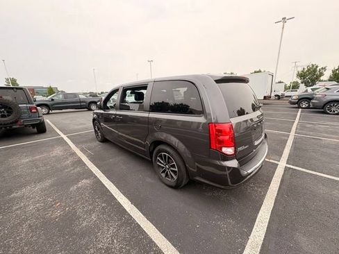 Used 2019 Dodge Grand Caravan GT FWD image 9