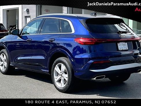 Used 2025 Audi Q5 Premium w/ Convenience Package AWD/4WD image 10